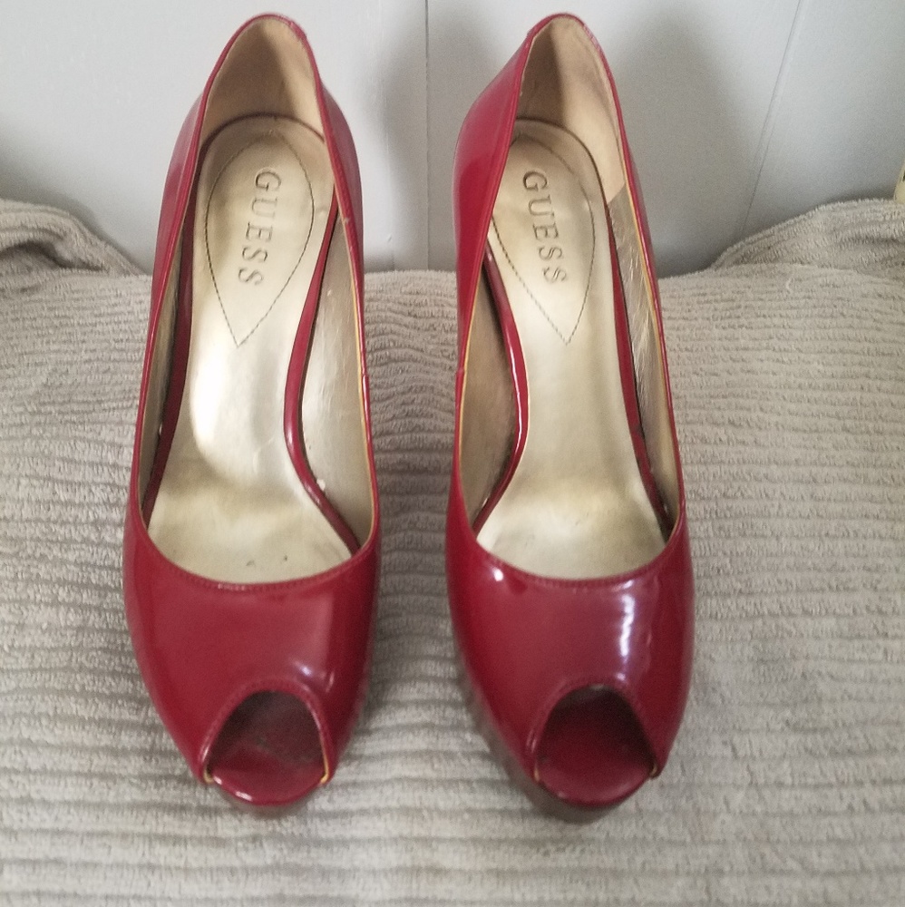 Guess Red heels